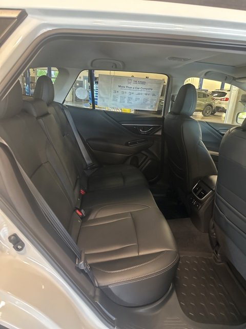 New 2025 Subaru Outback Touring w/ Popular Package #2 image 32