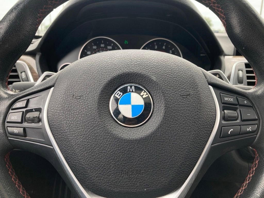 Used 2016 BMW 328i Sedan RWD image 13