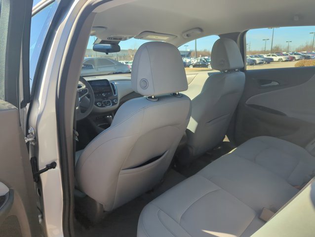 Used 2019 Chevrolet Malibu LS w/ Driver Confidence Package II image 17