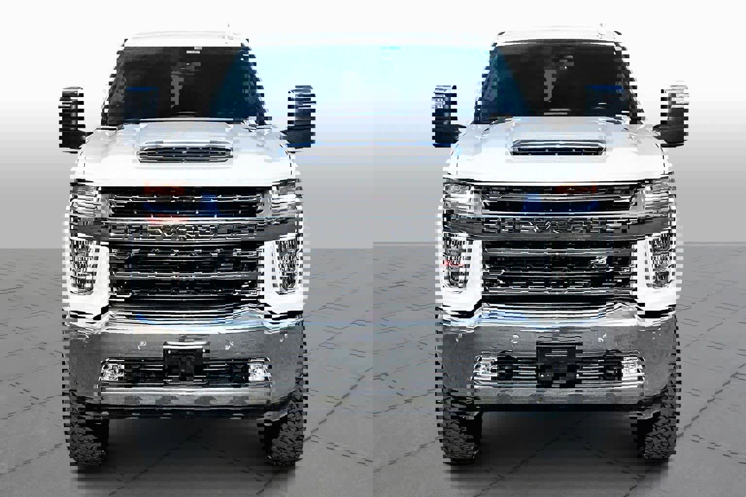 Used 2021 Chevrolet Silverado 2500 LTZ w/ LTZ Plus Package image 3