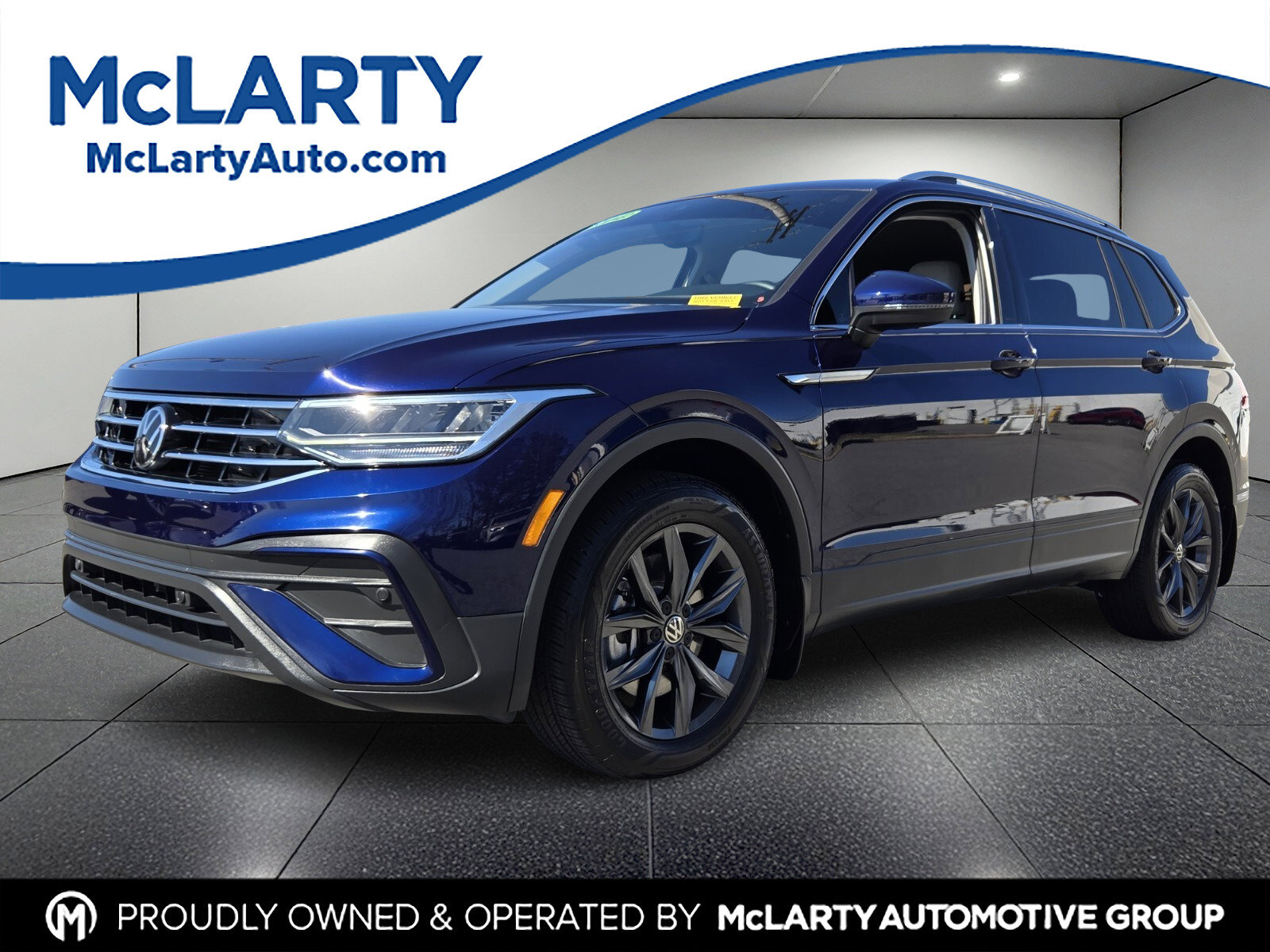 Used 2023 Volkswagen Tiguan SE image 1