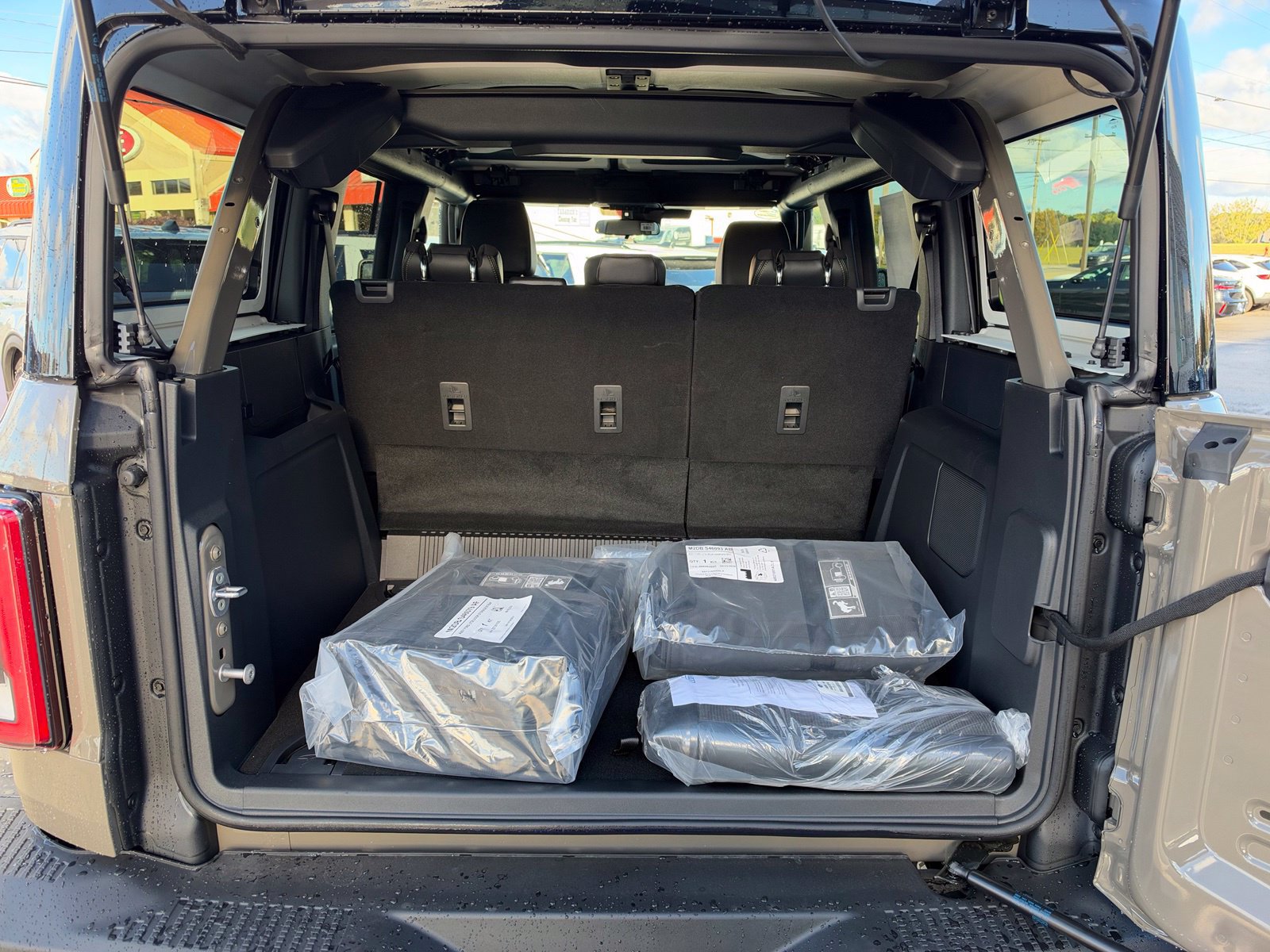 New 2026 Ford Bronco Badlands w/ Wildtrak Package AWD/4WD image 5