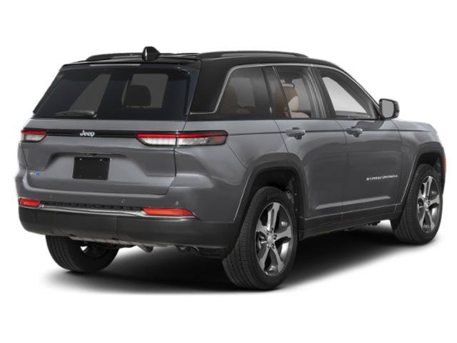 Used 2023 Jeep Grand Cherokee Summit AWD/4WD image 2