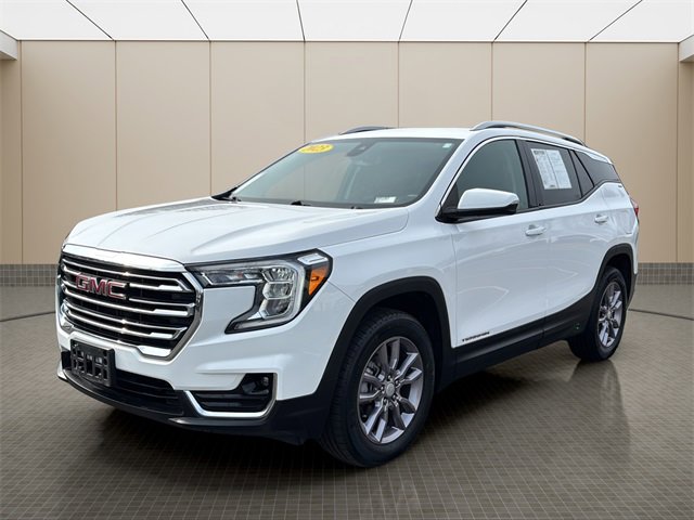 Used 2023 GMC Terrain SLT image 1