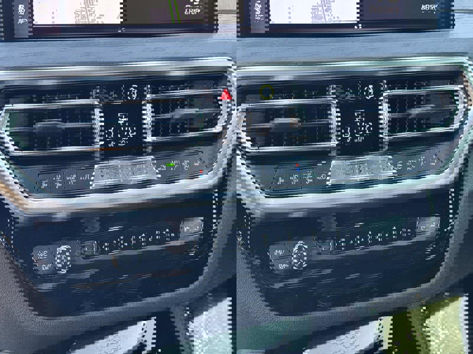 Used 2022 BMW X3 sDrive30i w/ M Sport Package 2 image 26