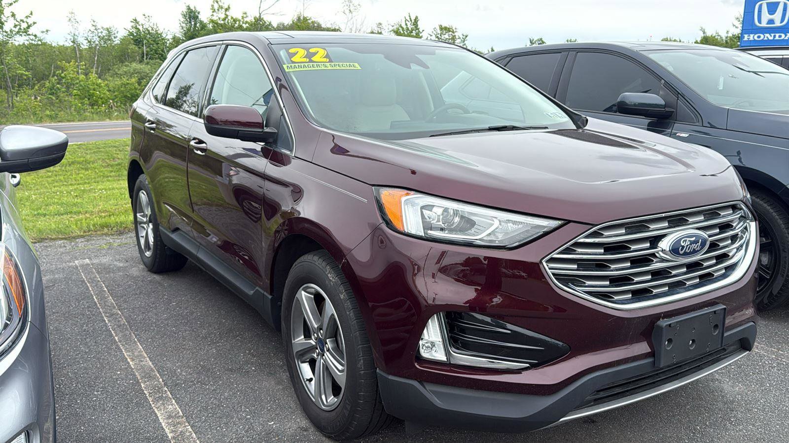 Used 2022 Ford Edge SEL w/ Convenience Package AWD/4WD image 1