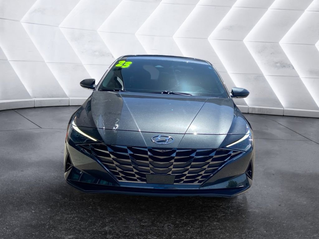 Used 2023 Hyundai Elantra Limited FWD image 2