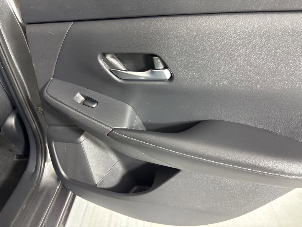 Used 2021 Nissan Sentra SV FWD image 17