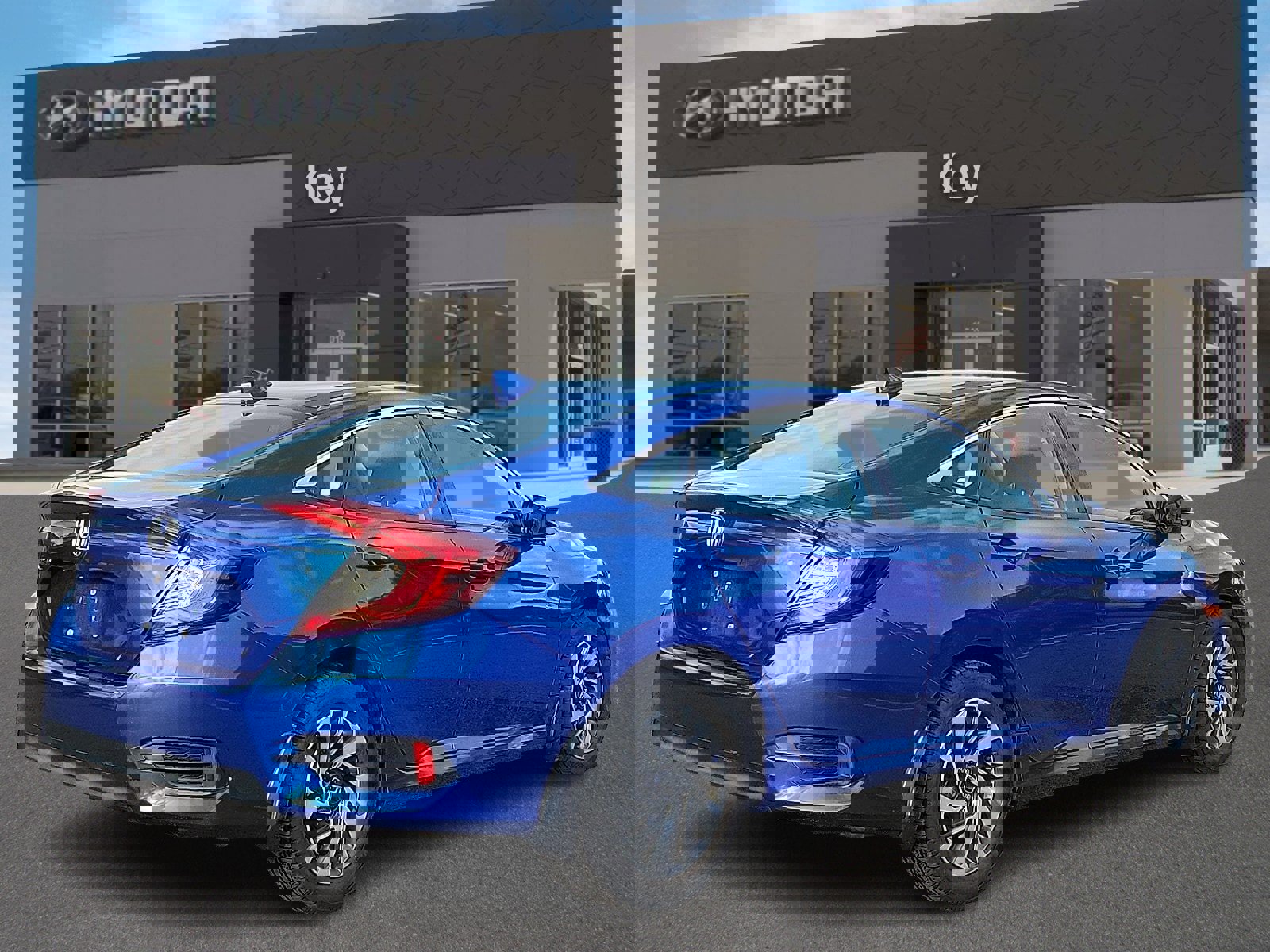 Used 2018 Honda Civic EX image 4