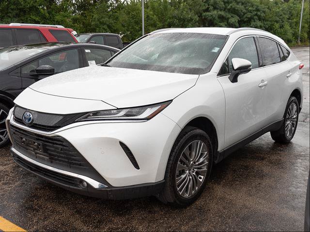 Used 2024 Toyota Venza XLE AWD/4WD image 4
