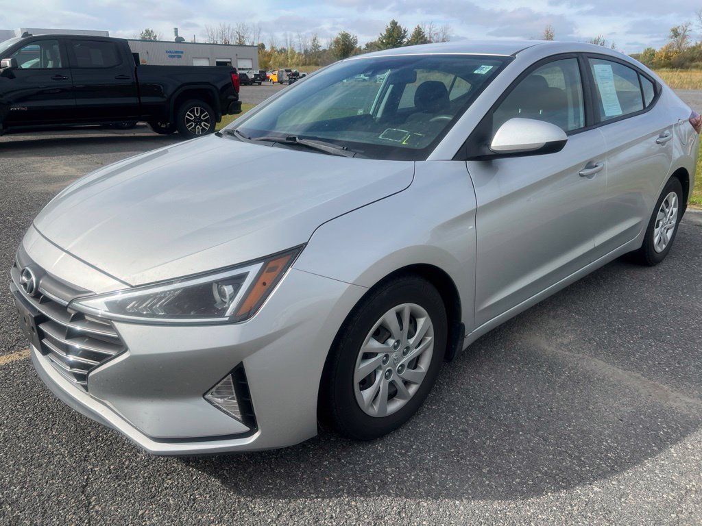 Used 2020 Hyundai Elantra SE w/ Cargo Package (C1)