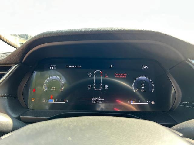 Used 2023 Jeep Grand Cherokee L Limited w/ Black Appearance Package image 23