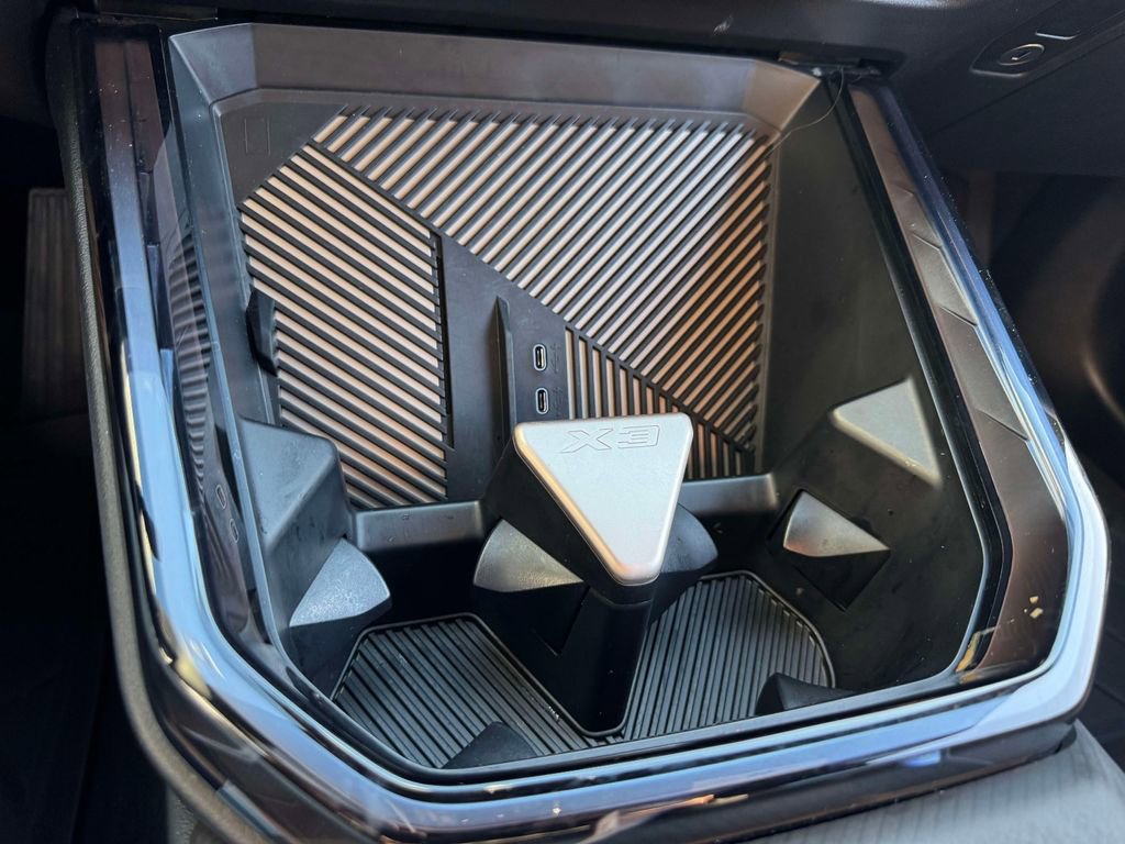 Certified 2025 BMW X3 xDrive30i w/ Premium Package image 13