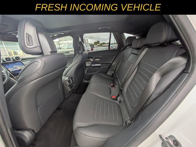 Used 2025 Mercedes-Benz GLC 350e 4MATIC w/ AMG Line image 11