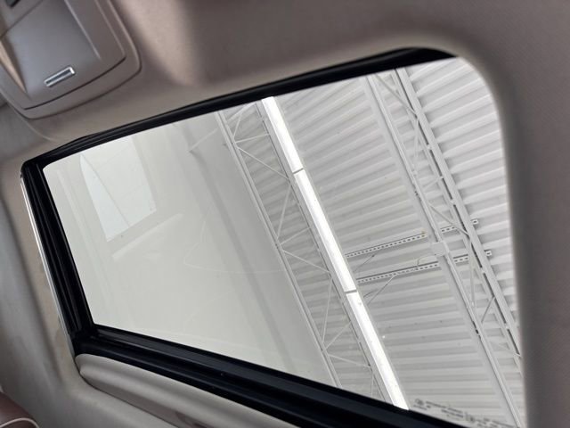 Used 2015 Chevrolet Silverado 3500 High Country image 31