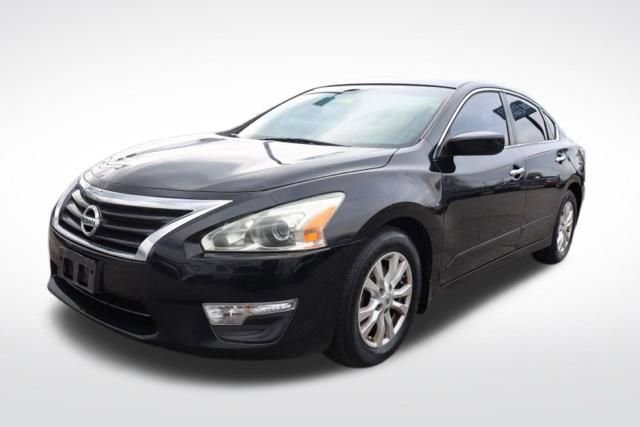 Used 2014 Nissan Altima 2.5 S w/ Sport Value Package image 5