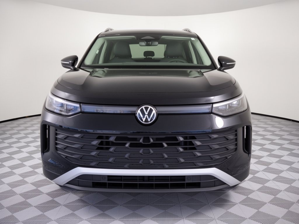Used 2026 Volkswagen Tiguan SE AWD/4WD image 6