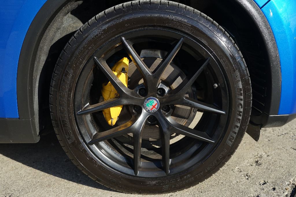 Used 2018 Alfa Romeo Stelvio Ti Sport image 9