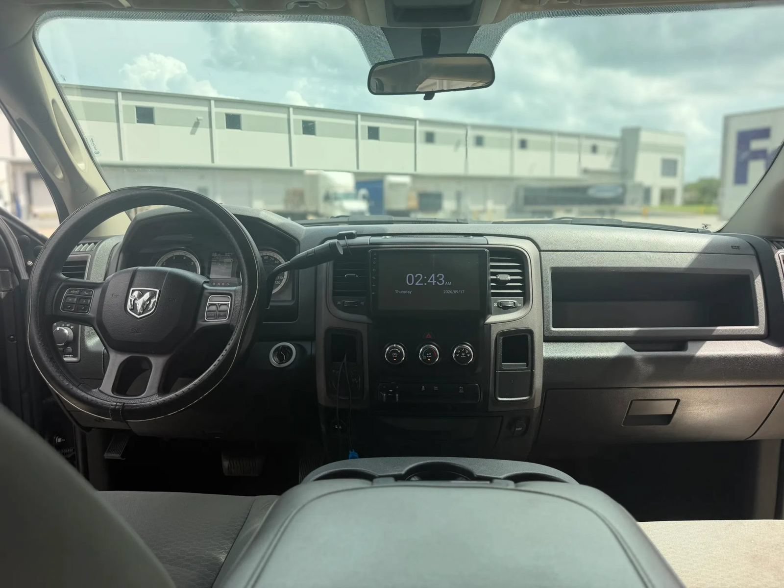 Used 2018 RAM 2500 Tradesman w/ Chrome Appearance Group RWD image 25