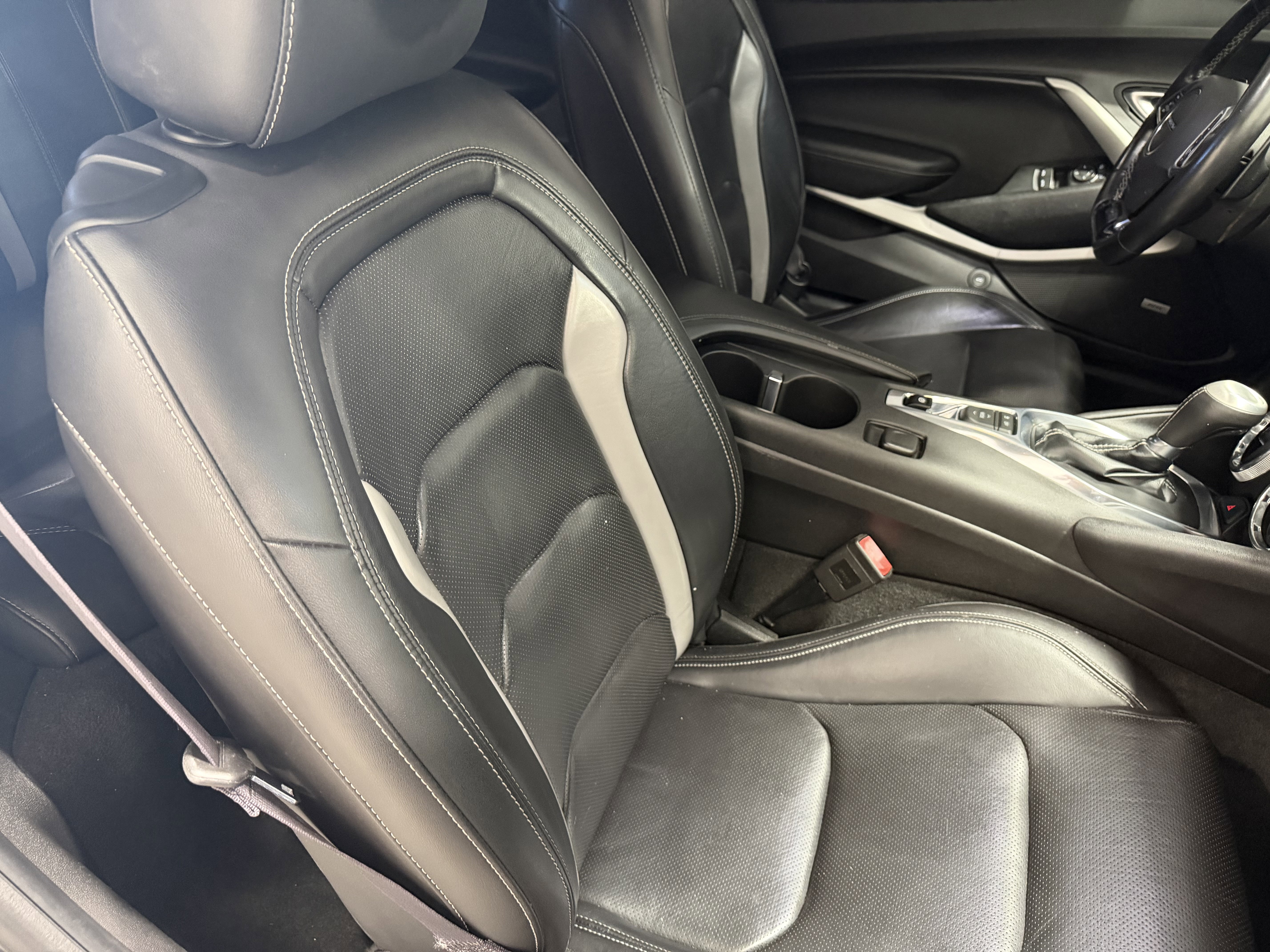 Used 2017 Chevrolet Camaro LT w/ RS Package image 21