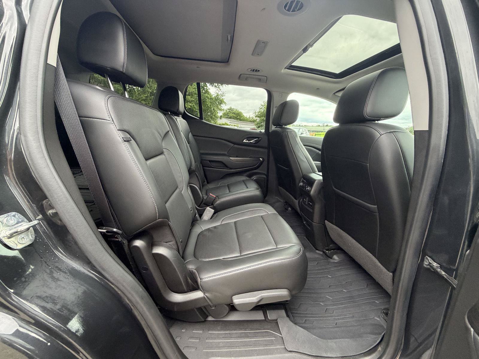 Used 2020 GMC Acadia SLT w/ LPO, Floor Liner Package AWD/4WD image 27