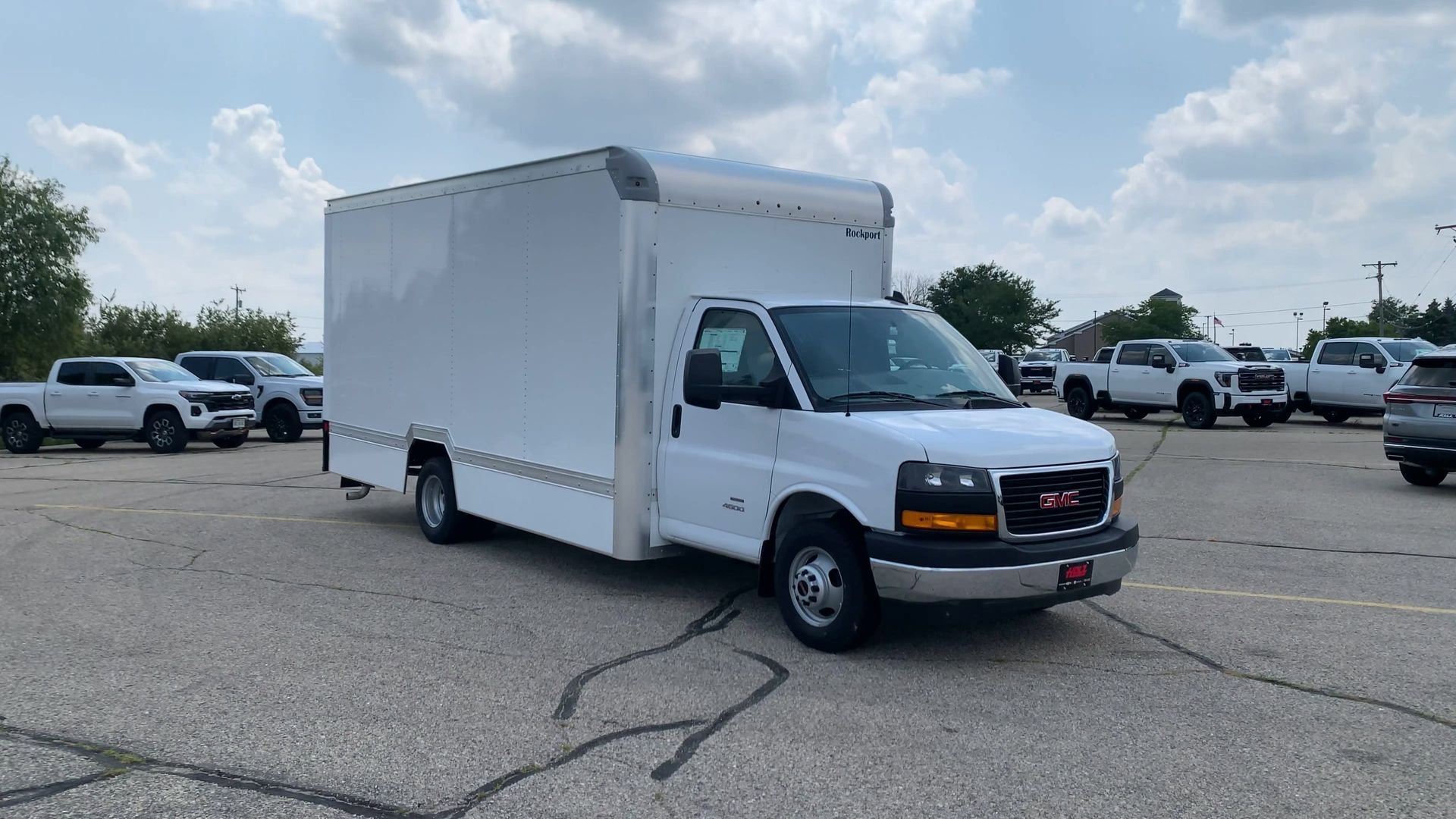 New 2024 GMC Savana 4500 w/ Power Convenience Package RWD image 2