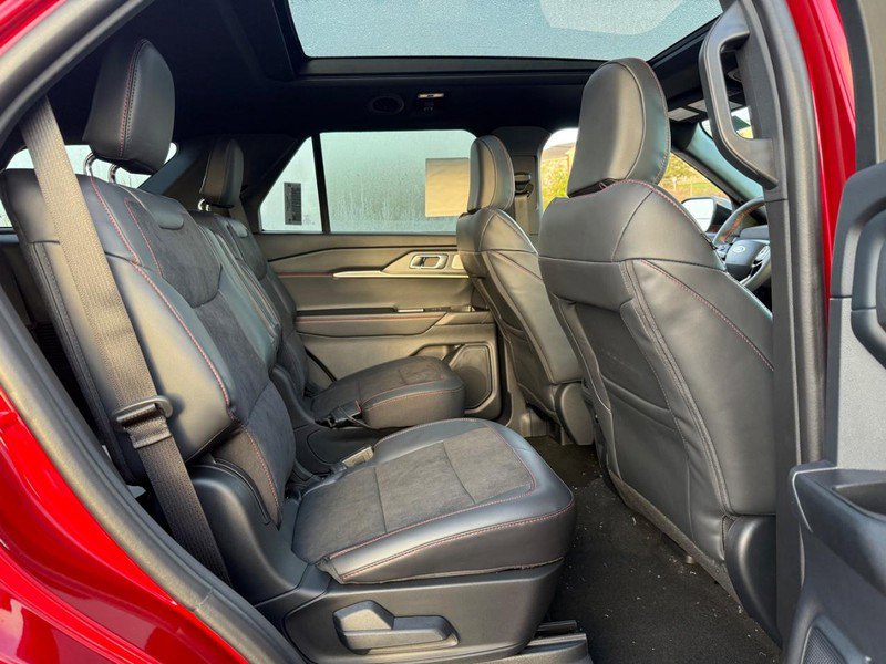 New 2026 Ford Explorer ST image 7