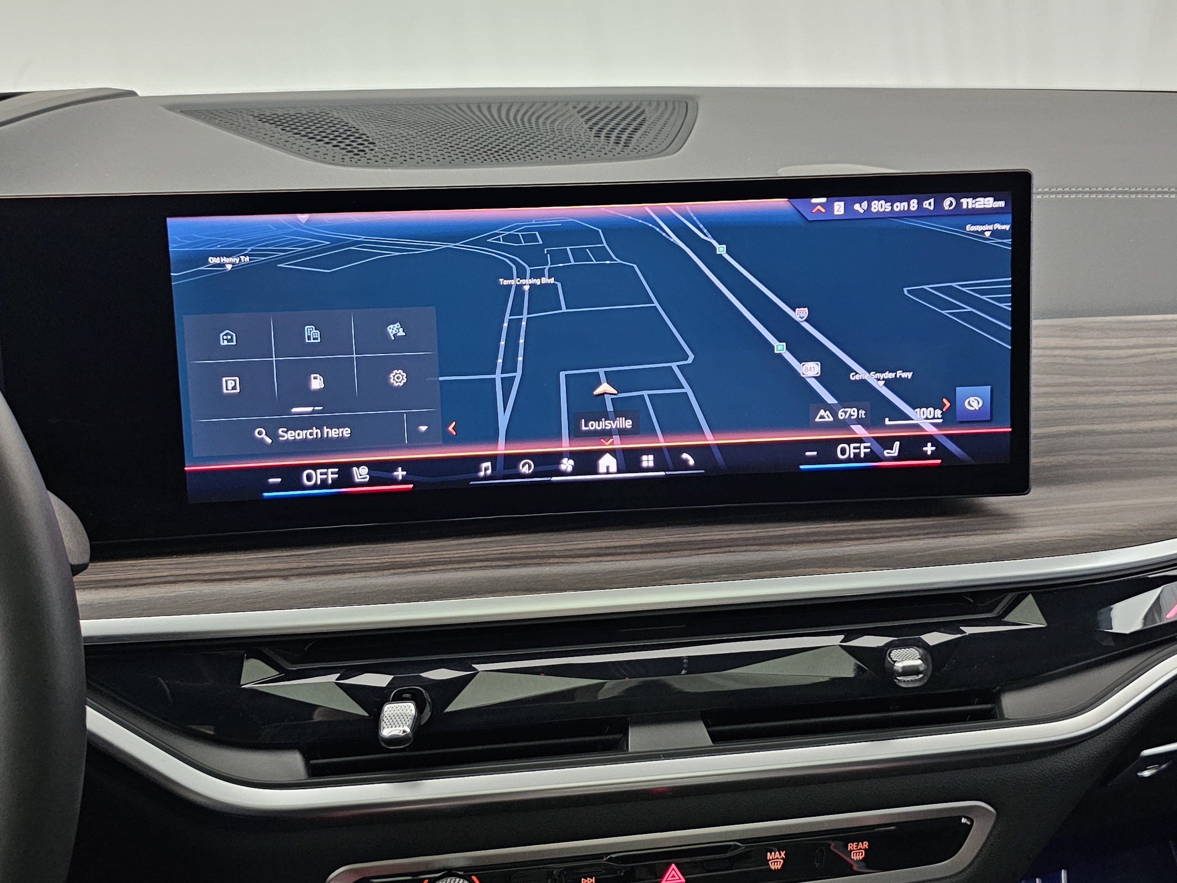 Used 2025 BMW X7 M60i image 46