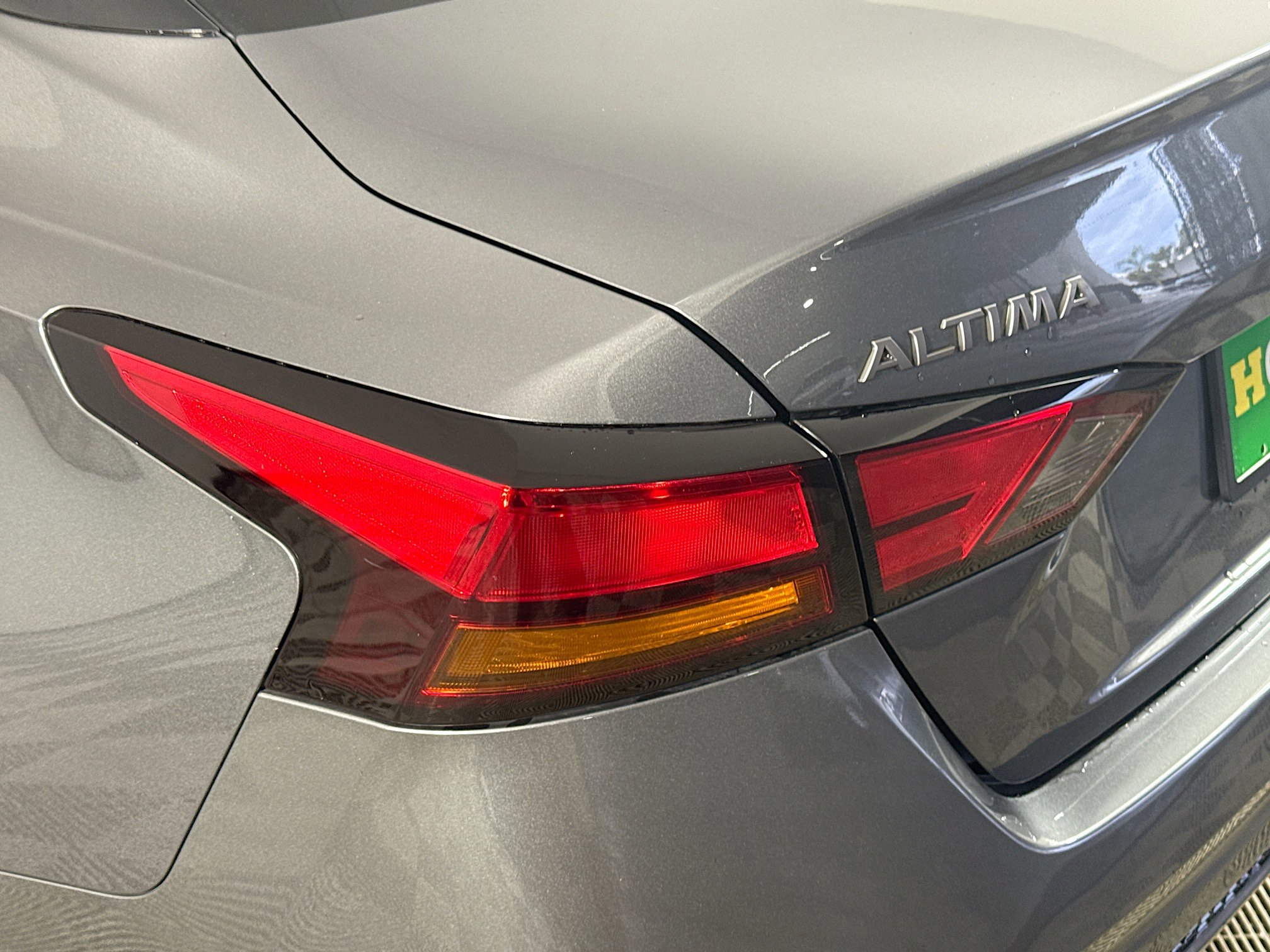 Used 2024 Nissan Altima 2.5 S image 36