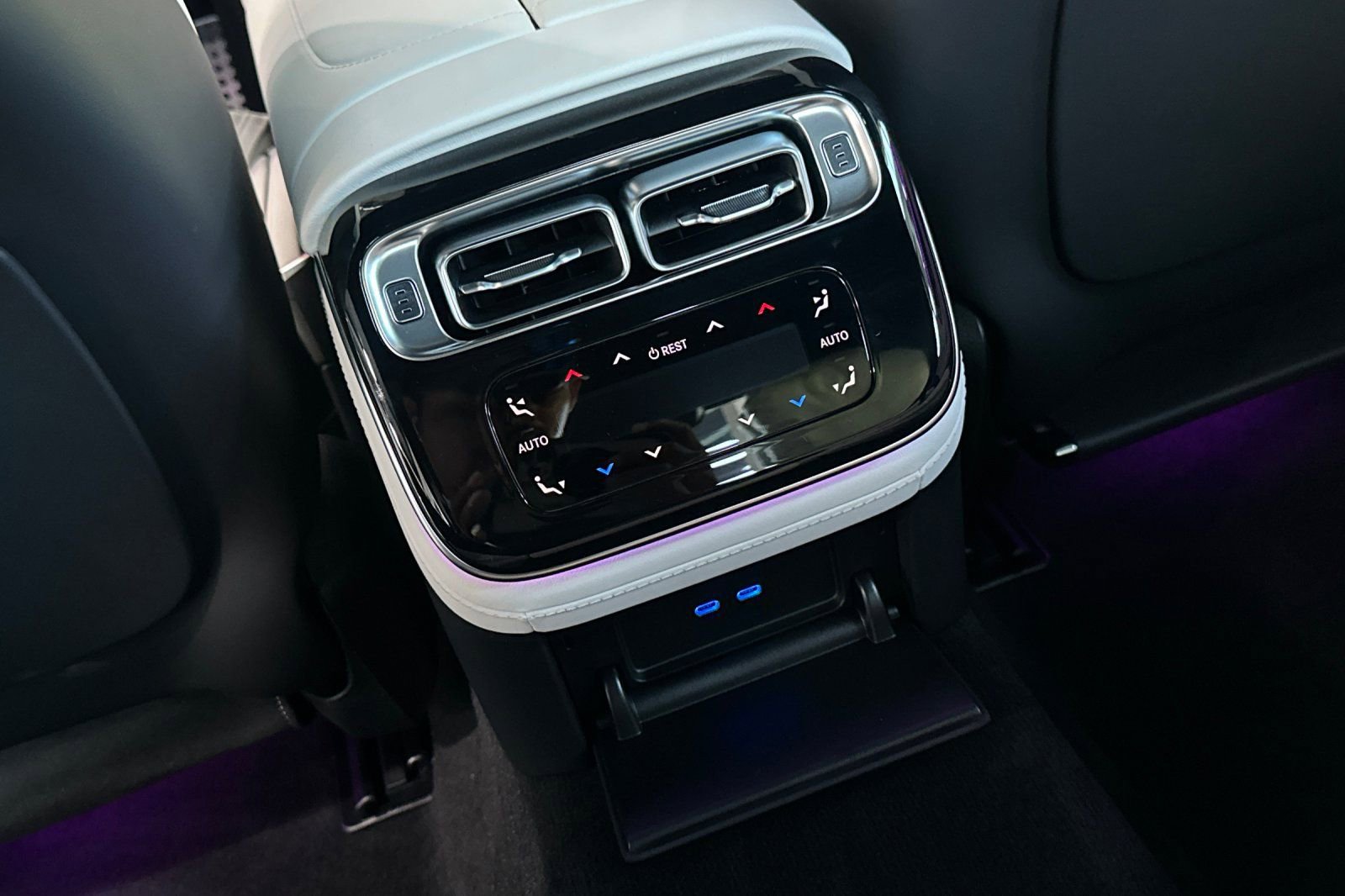 Used 2025 Mercedes-Benz S 63 AMG S image 24