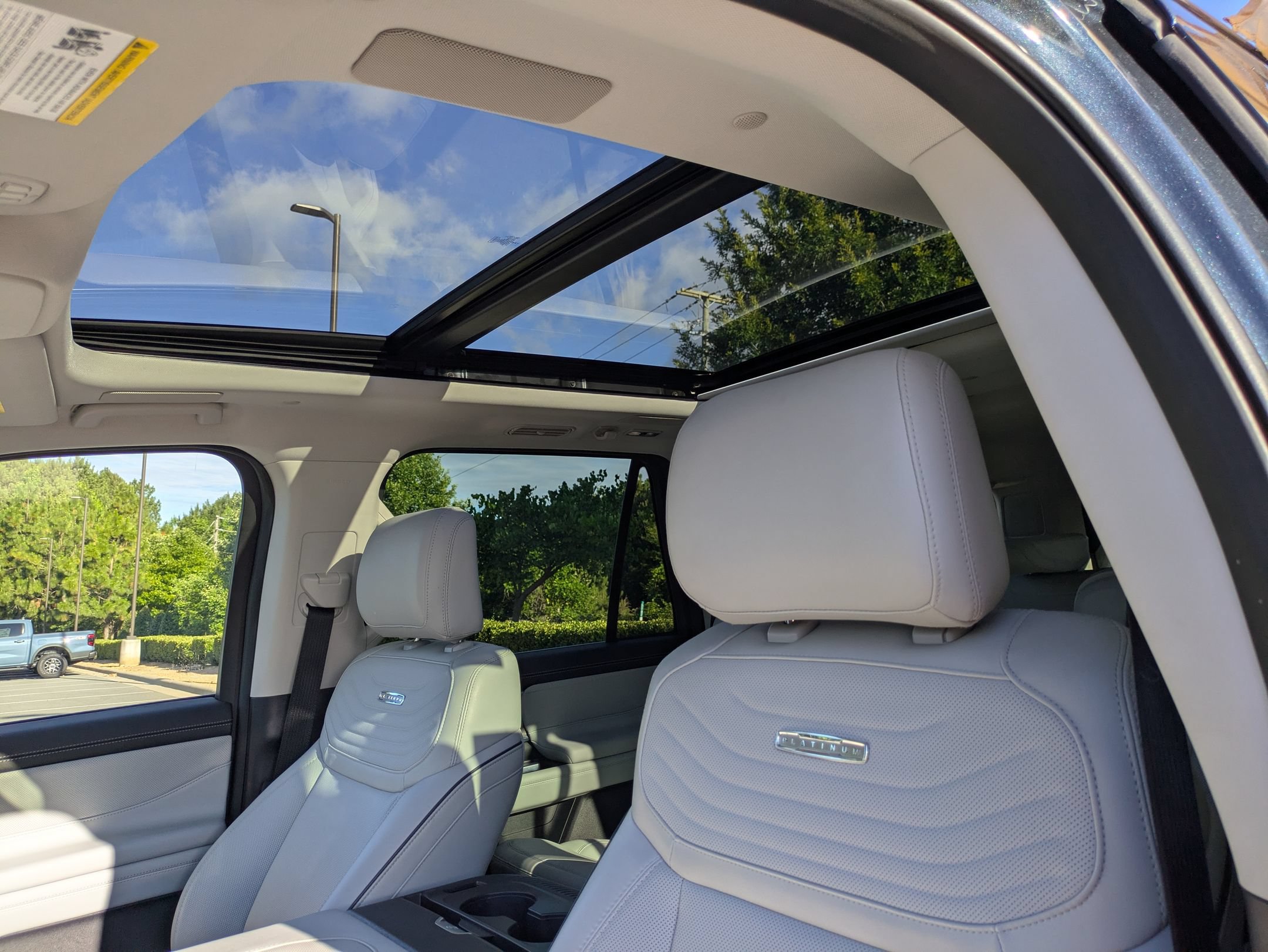Certified 2025 Ford Expedition Max Platinum w/ Platinum Ultimate Package AWD/4WD image 26