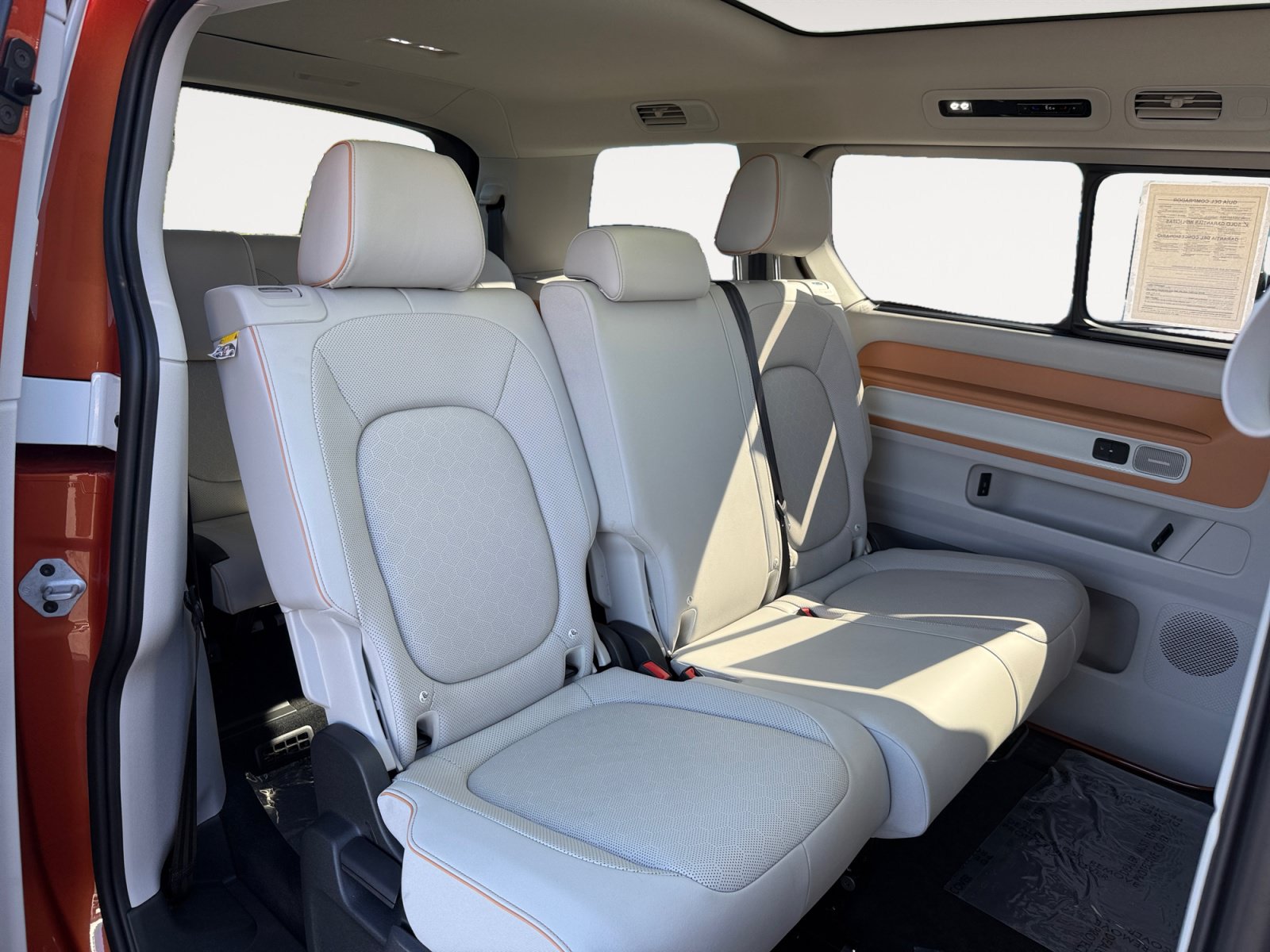 Certified 2025 Volkswagen ID. Buzz Pro S Plus RWD image 18