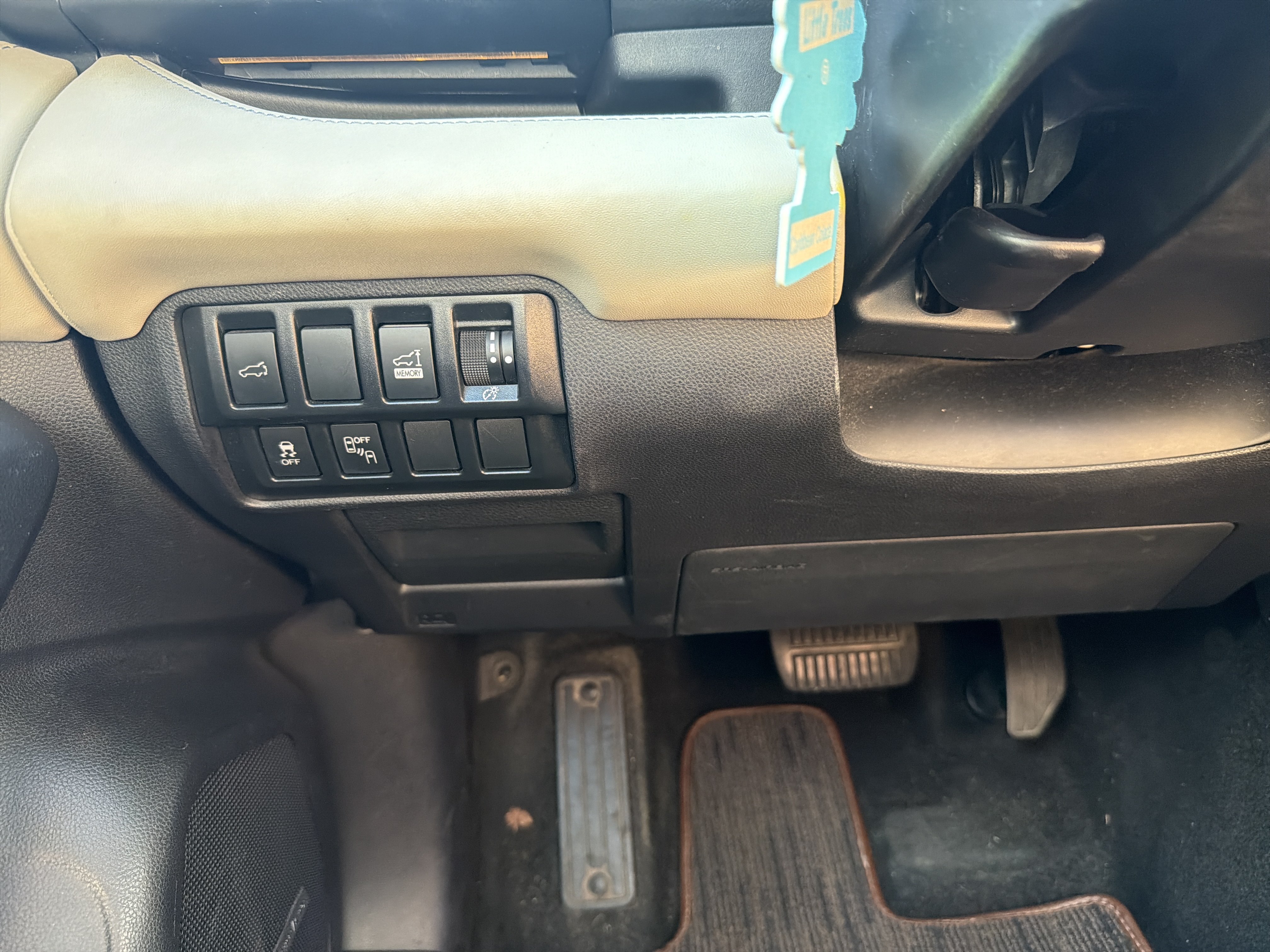 Used 2019 Subaru Ascent Touring AWD/4WD image 16