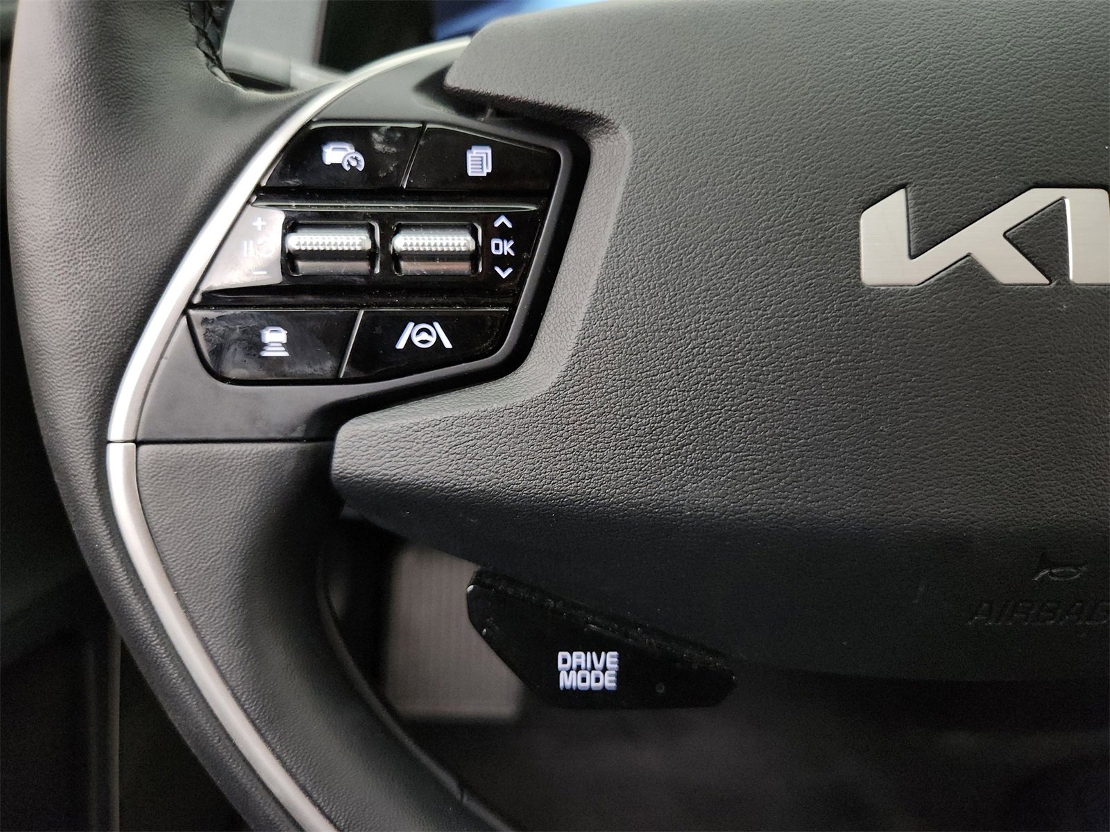 Used 2022 Kia EV6 Wind image 27