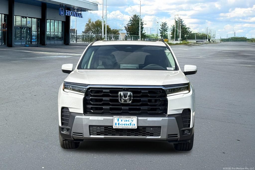 Used 2026 Honda Pilot image 16