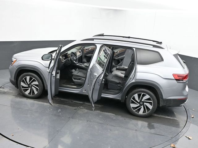 Used 2024 Volkswagen Atlas SE image 42