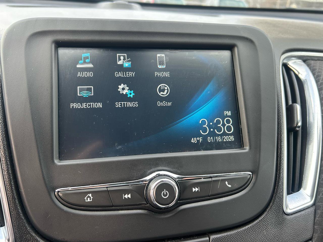 Used 2016 Chevrolet Malibu LT image 17