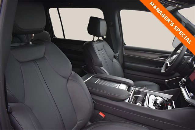 New 2025 Jeep Wagoneer 4WD image 21