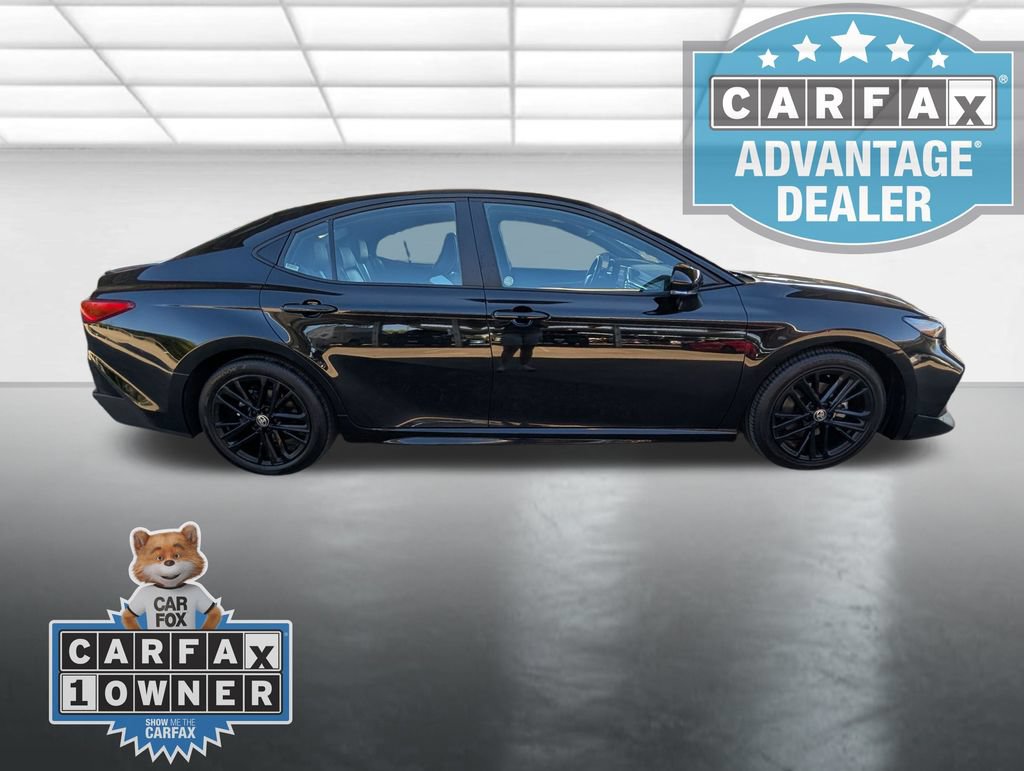 Used 2025 Toyota Camry SE FWD image 27
