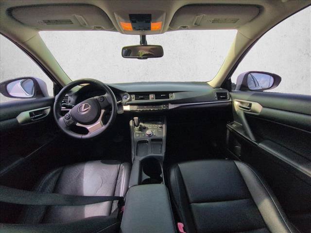 Used 2015 Lexus CT 200h FWD image 16