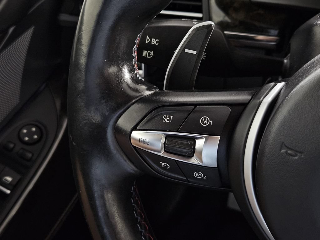 Used 2017 BMW M6 Convertible RWD image 23