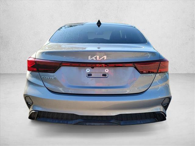 Used 2022 Kia Forte LXS FWD image 7