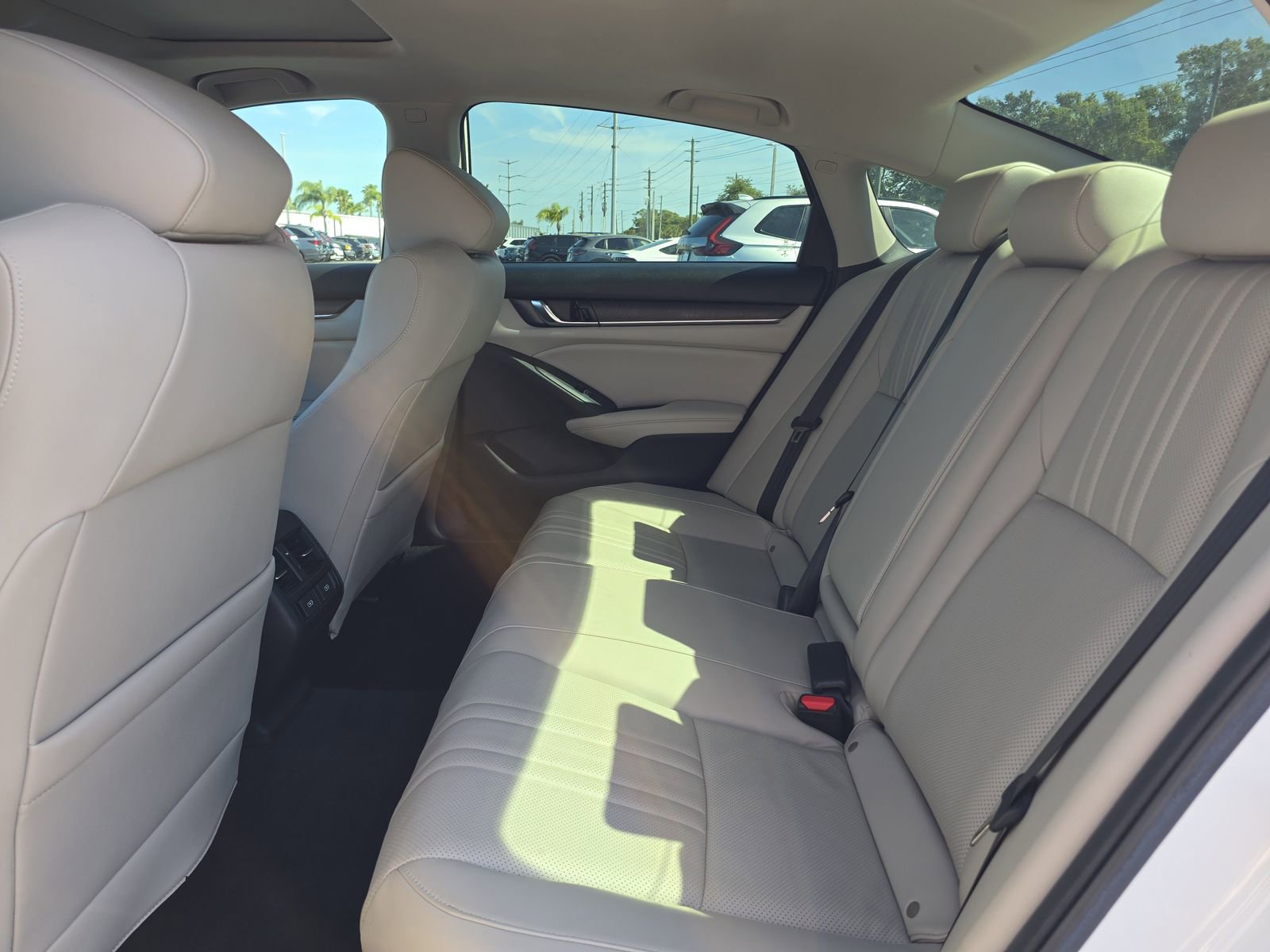 Used 2022 Honda Accord EX-L image 13