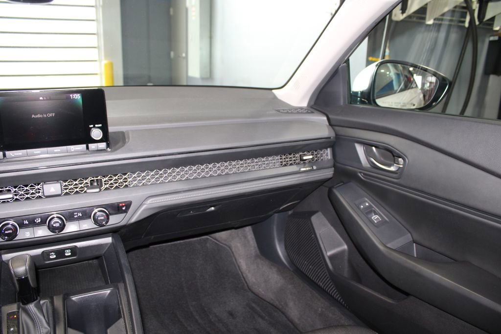 Certified 2024 Honda Accord EX image 21