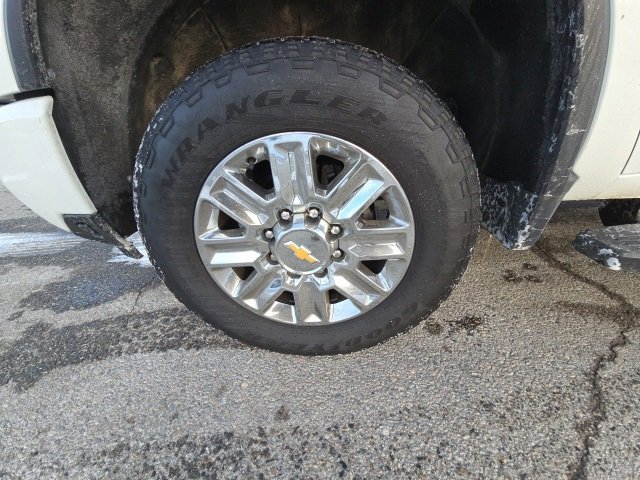 Used 2024 Chevrolet Silverado 3500 High Country image 32