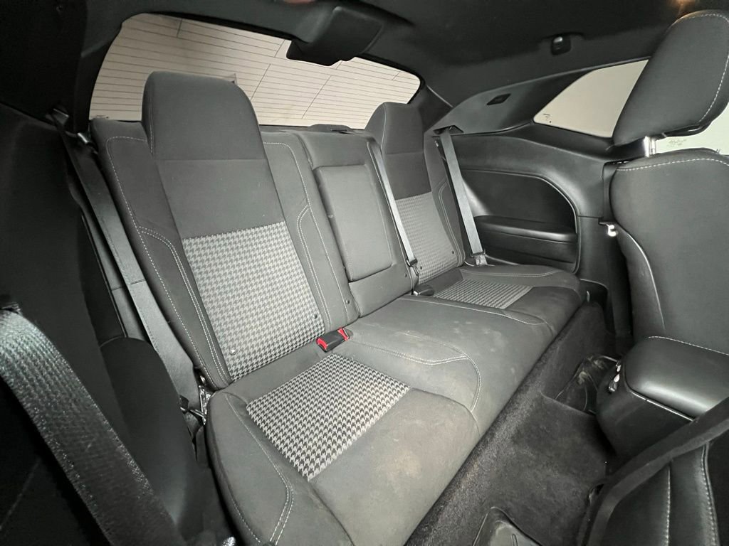 Used 2016 Dodge Challenger R/T w/ Blacktop Package image 8