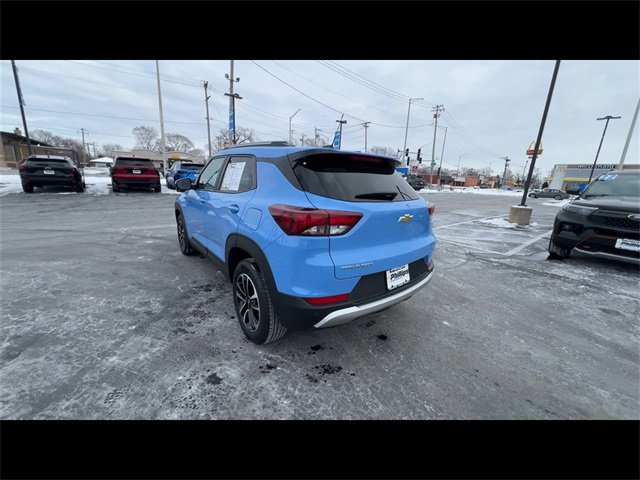 Used 2024 Chevrolet TrailBlazer LT w/ LT Cold Weather Package image 6