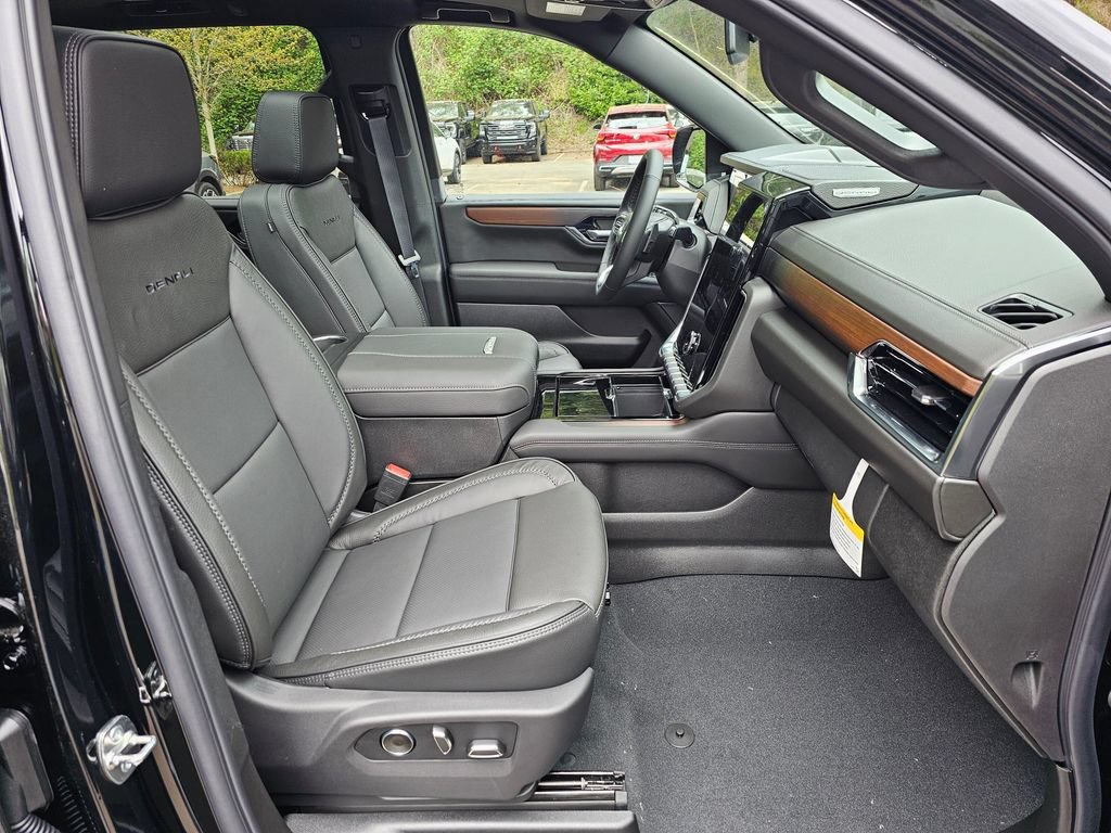 New 2026 GMC Yukon XL Denali w/ Sun & Power Step Package AWD/4WD image 11