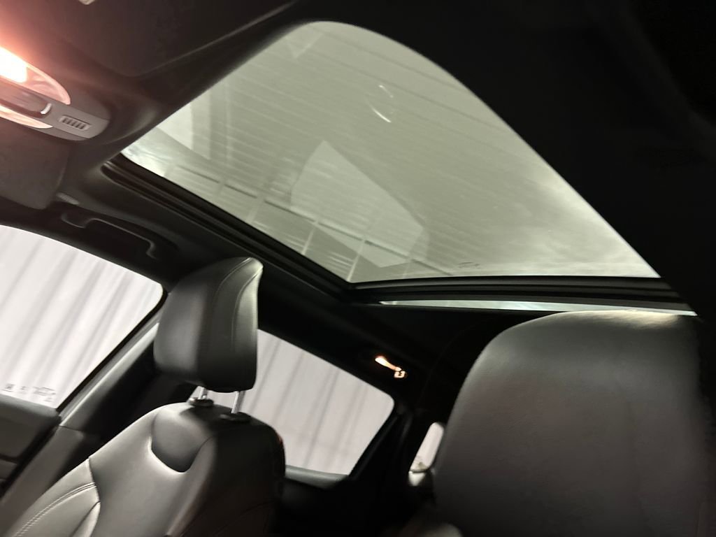 Used 2024 Jeep Compass Limited w/ High Altitude Package image 23