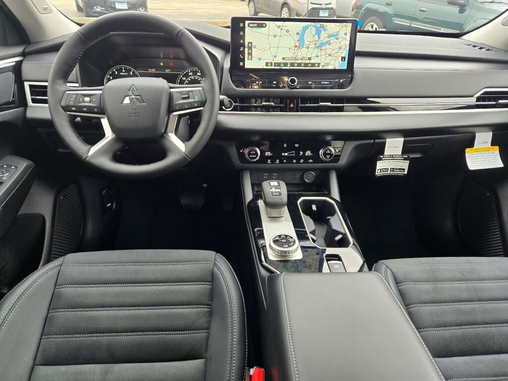 New 2026 Mitsubishi Outlander SE AWD/4WD image 13